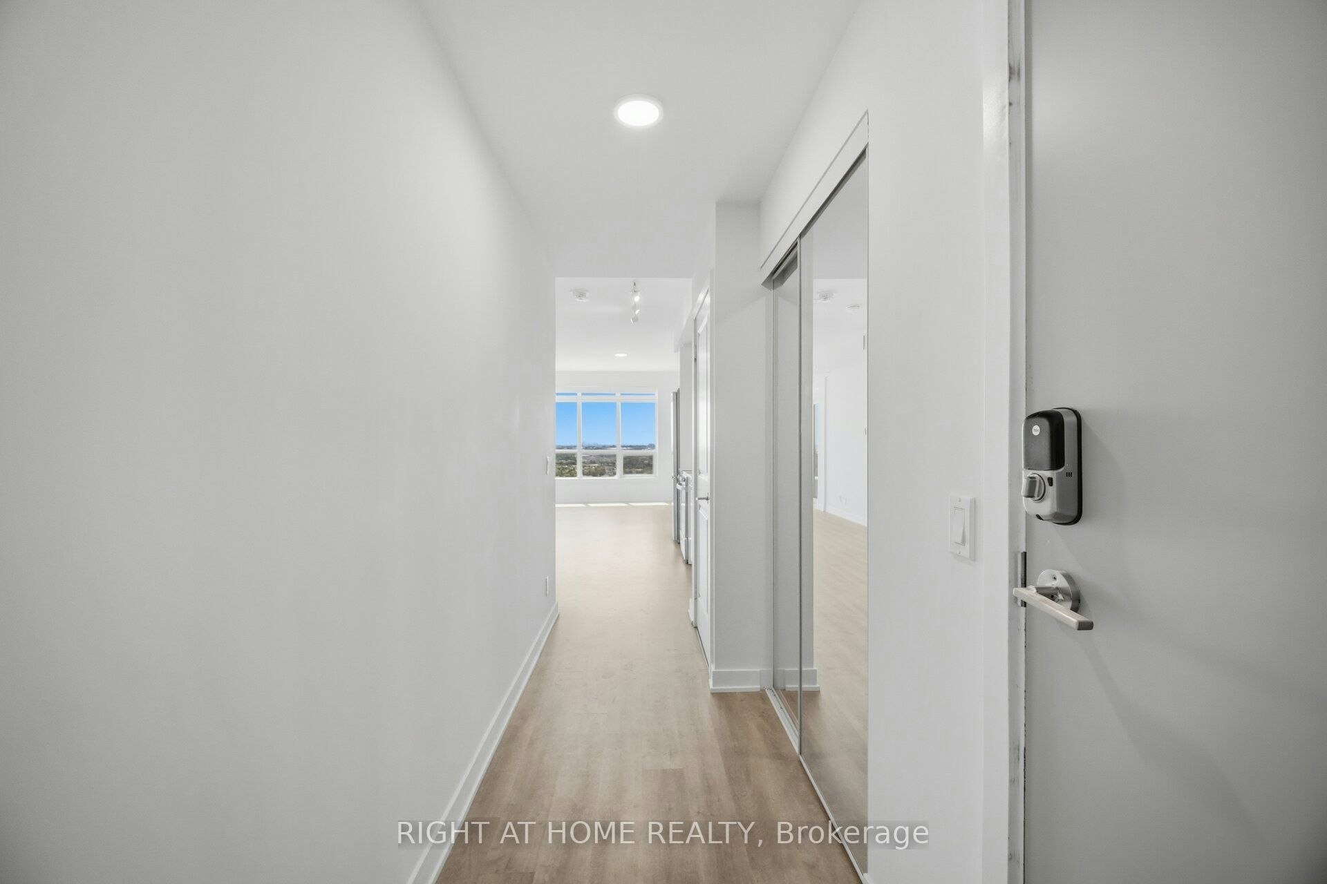2002-30 Upper Mall Way, Vaughan, ON, L4J 0L7 - 8