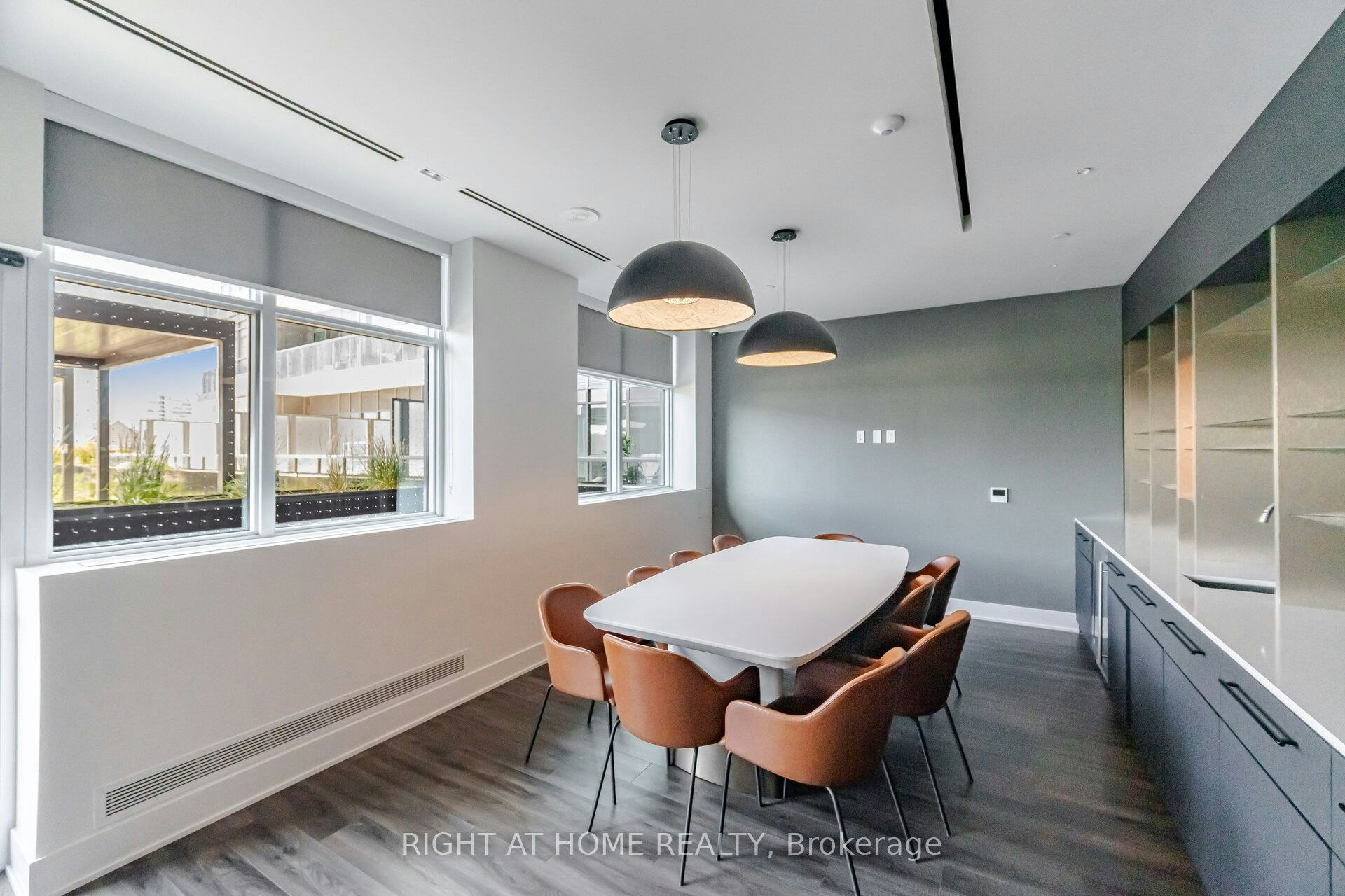2002-30 Upper Mall Way, Vaughan, ON, L4J 0L7 - 36