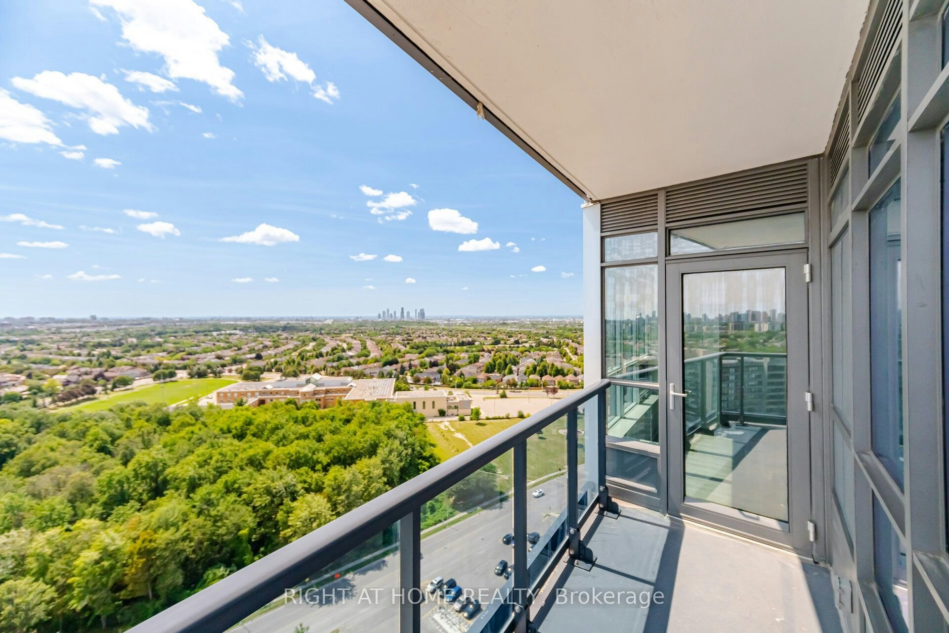 2002-30 Upper Mall Way, Vaughan, ON, L4J 0L7 - 17