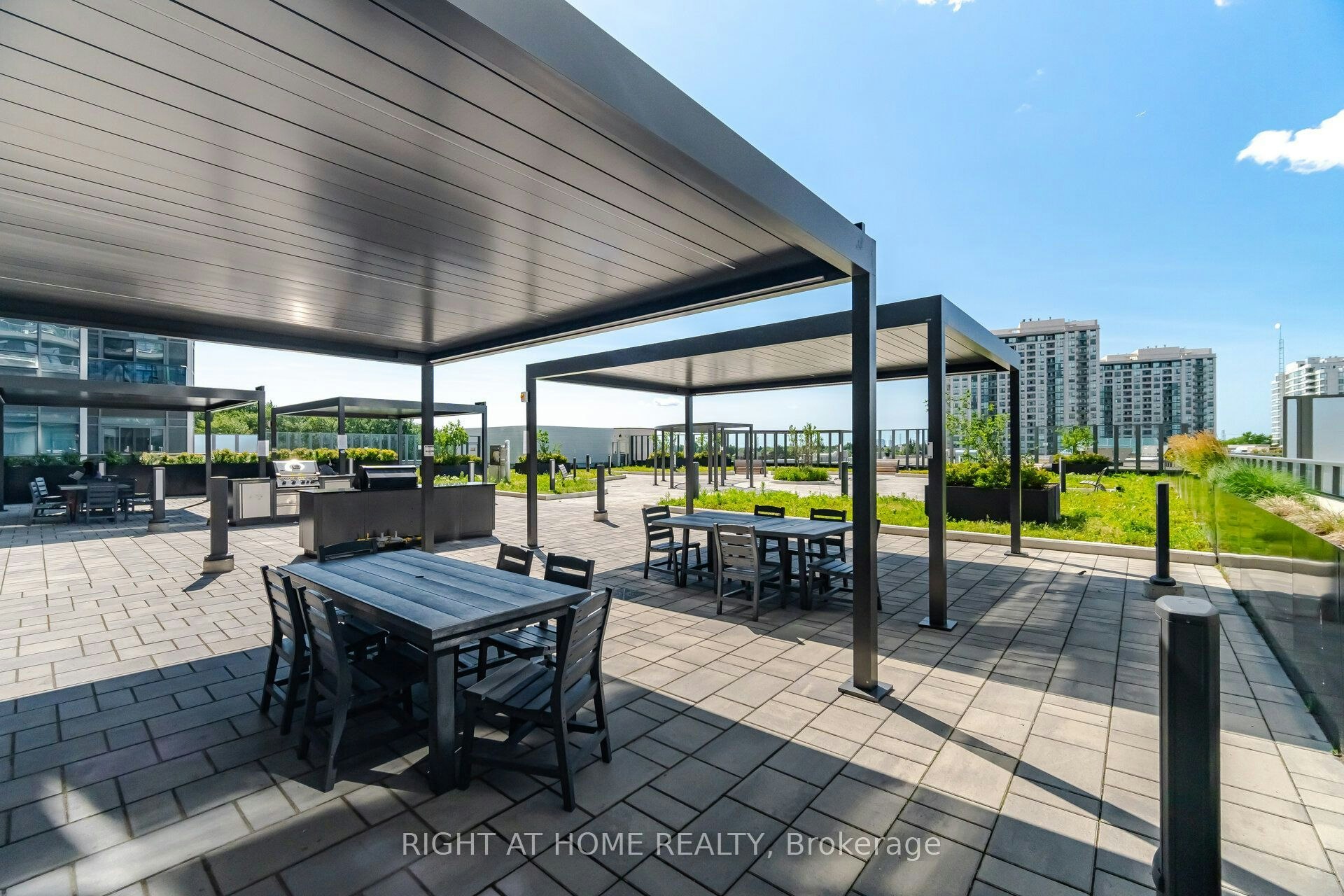 2002-30 Upper Mall Way, Vaughan, ON, L4J 0L7 - 32