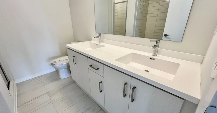 137-11 Almond Blossom Mews, Vaughan, ON, L4K 5Z8 - 4
