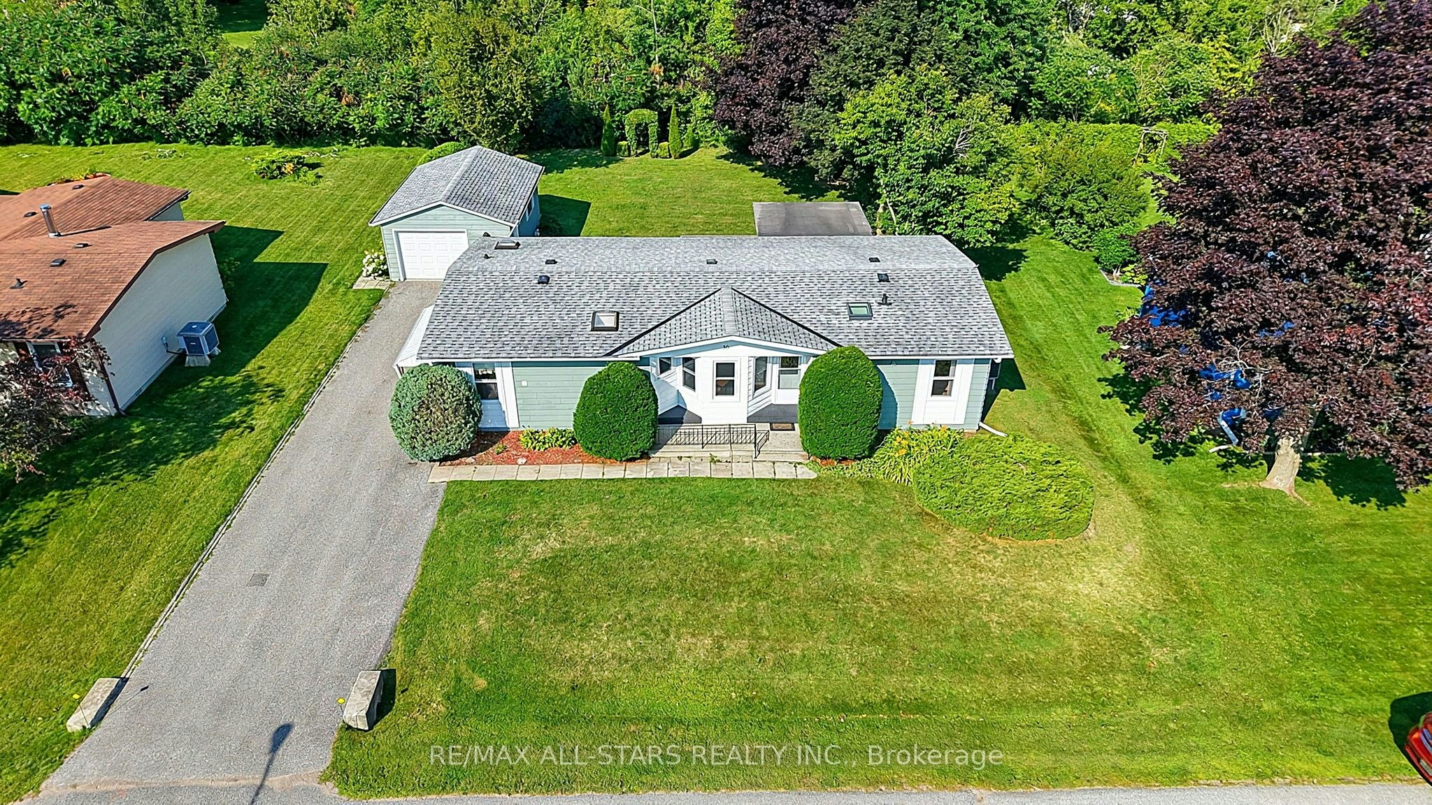 30 Damsel Circle, Georgina, ON, L0E 1R0