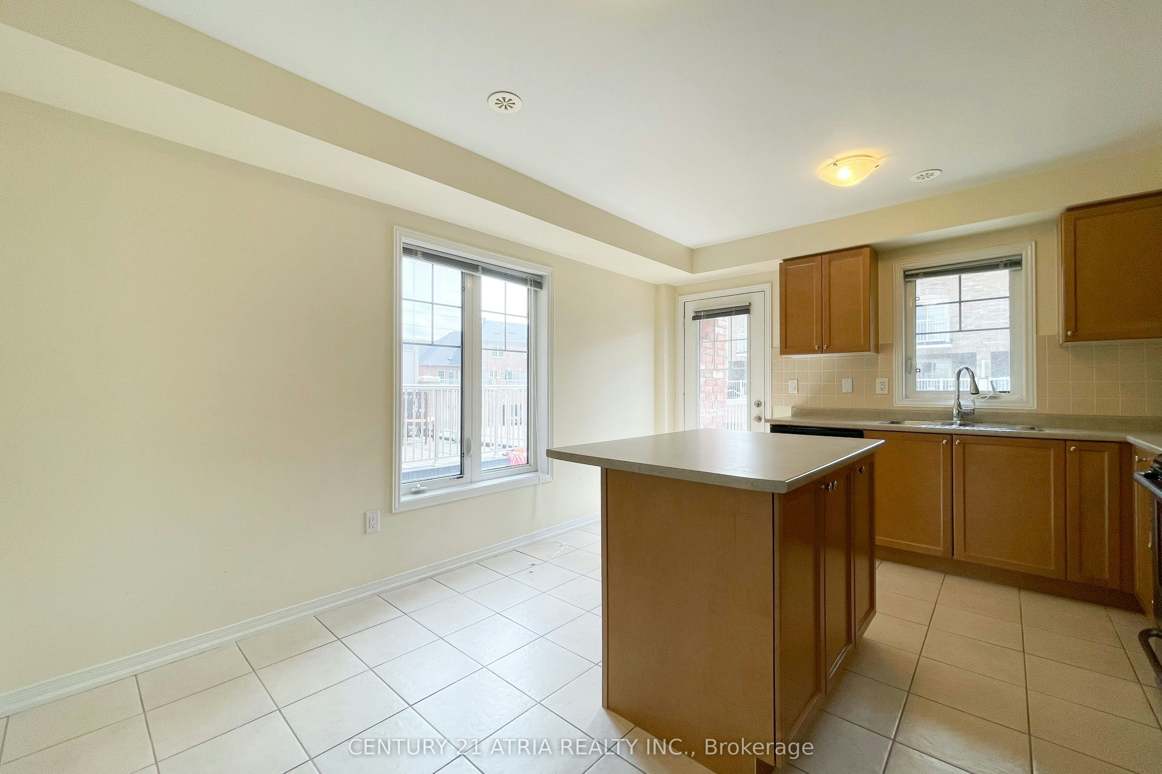 5295 Major Mackenzie Drive E, Markham, ON, L6C 0N3 - 10