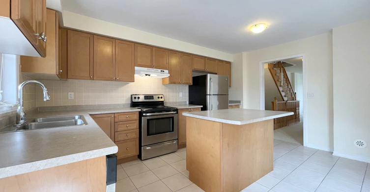5295 Major Mackenzie Drive E, Markham, ON, L6C 0N3 - 11