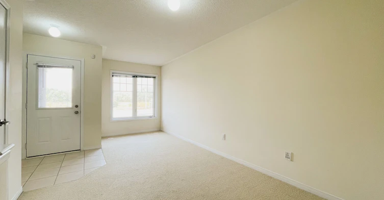 5295 Major Mackenzie Drive E, Markham, ON, L6C 0N3 - 2