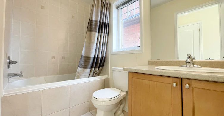 5295 Major Mackenzie Drive E, Markham, ON, L6C 0N3 - 17