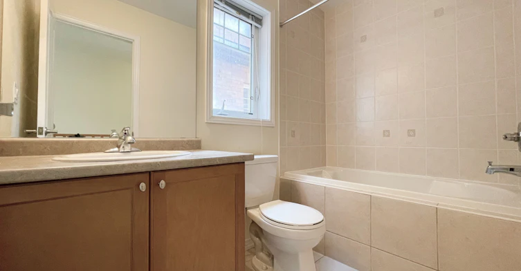 5295 Major Mackenzie Drive E, Markham, ON, L6C 0N3 - 20