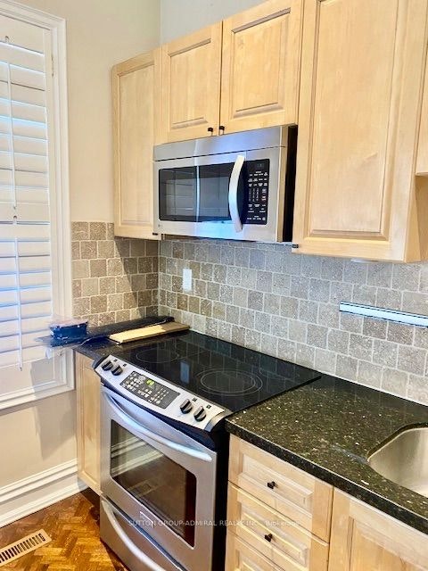 141 Regent Street, Richmond Hill, ON, L4C 9P1 - 7