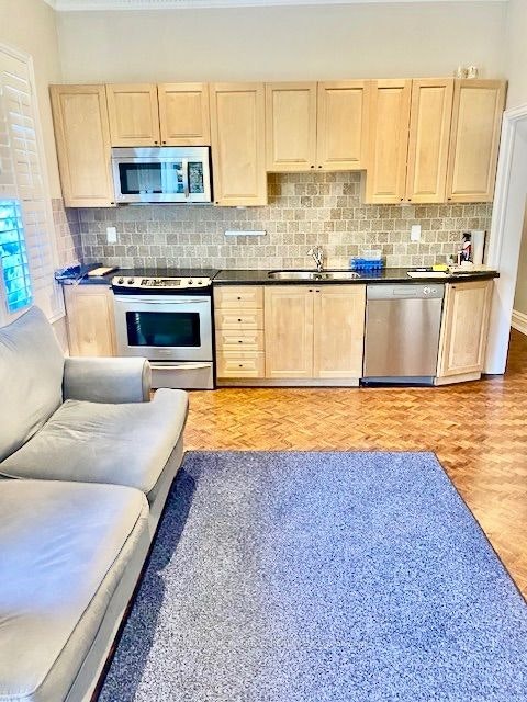 141 Regent Street, Richmond Hill, ON, L4C 9P1 - 4