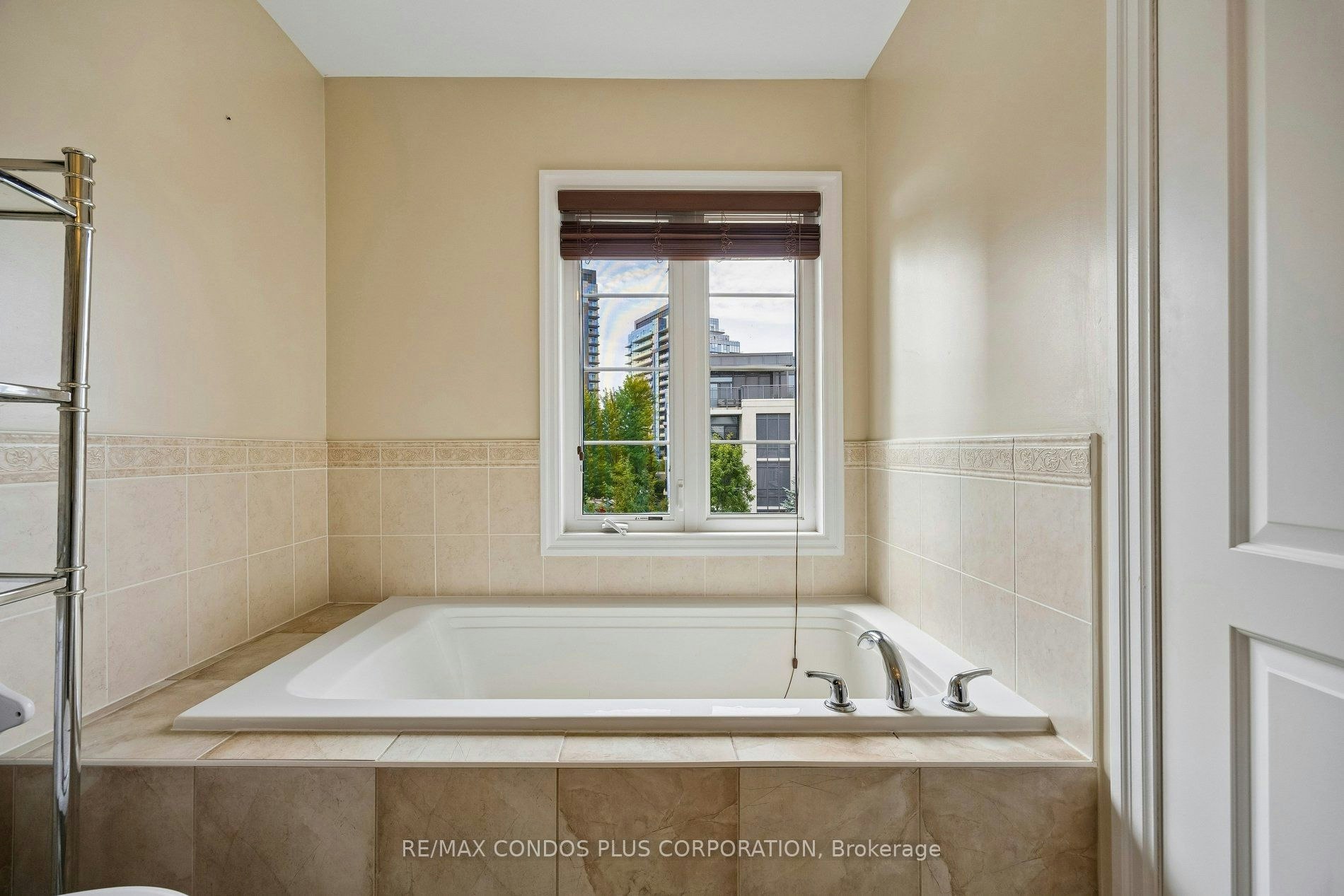 96 North Park Road, Vaughan, ON, L4J 0G8 - 26