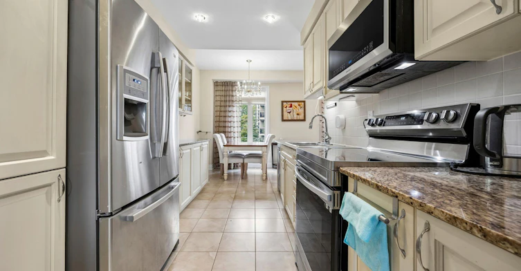 96 North Park Road, Vaughan, ON, L4J 0G8 - 12