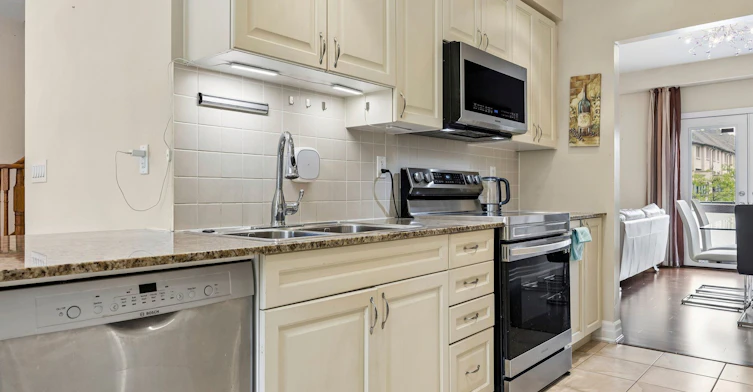 96 North Park Road, Vaughan, ON, L4J 0G8 - 11