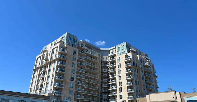 603-8323 Kennedy Road, Markham, ON, L3R 5W7 - 2