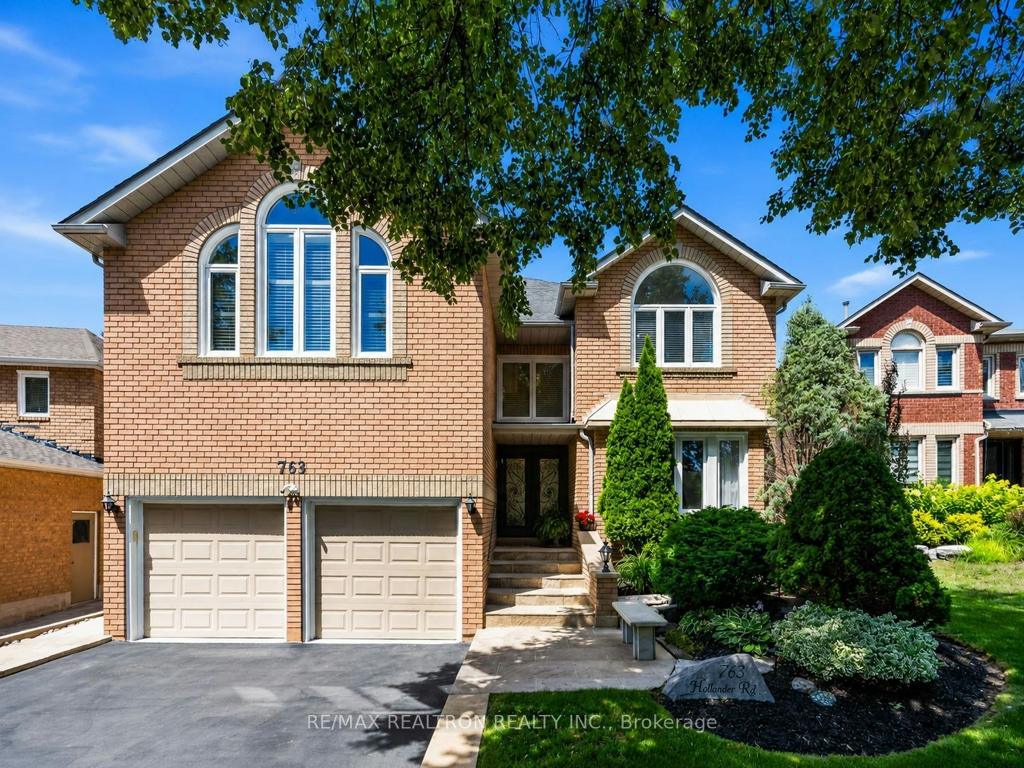 763 Hollander Road, Newmarket, ON, L3Y 8H5