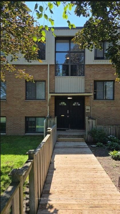 12-136 Scanlon Avenue, Bradford West Gwillimbury, ON, L3Z 1G6 - 2
