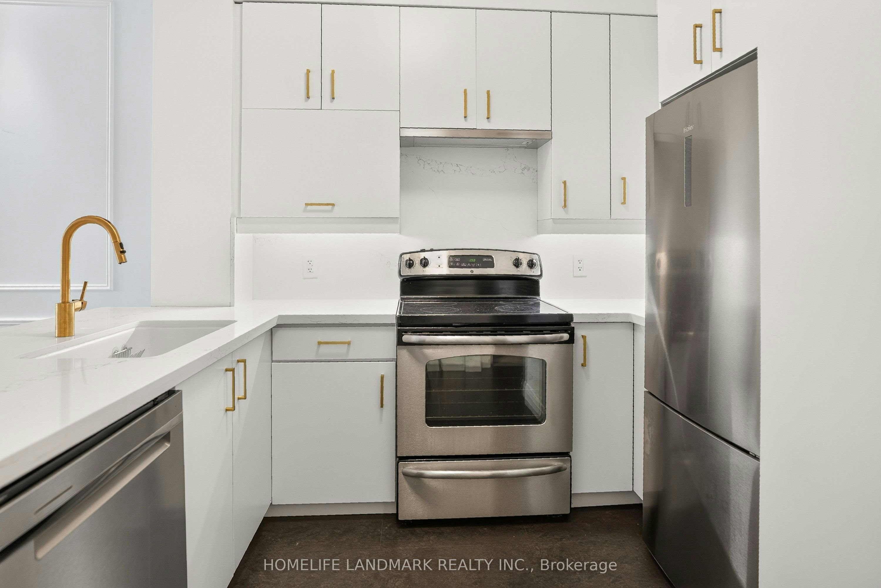 116-8228 Birchmount Road, Markham, ON, L3R 1A6 - 30