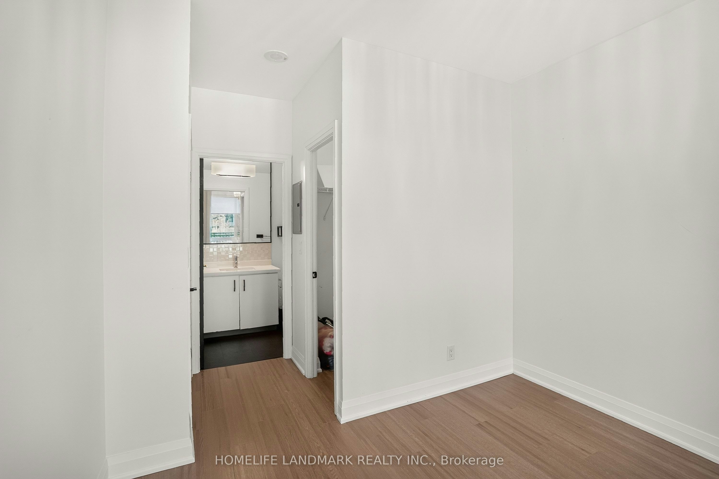 116-8228 Birchmount Road, Markham, ON, L3R 1A6 - 22