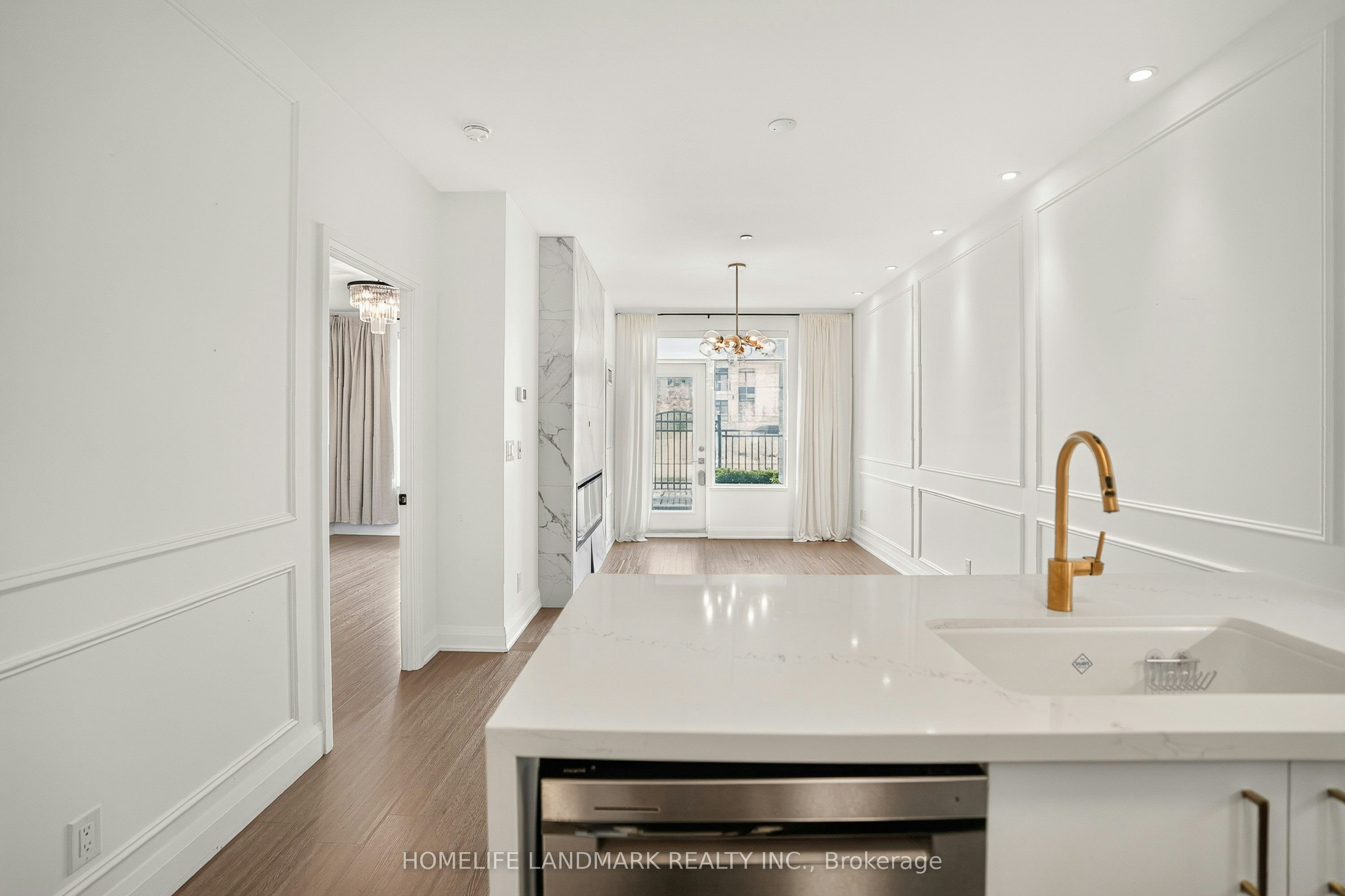 116-8228 Birchmount Road, Markham, ON, L3R 1A6 - 28