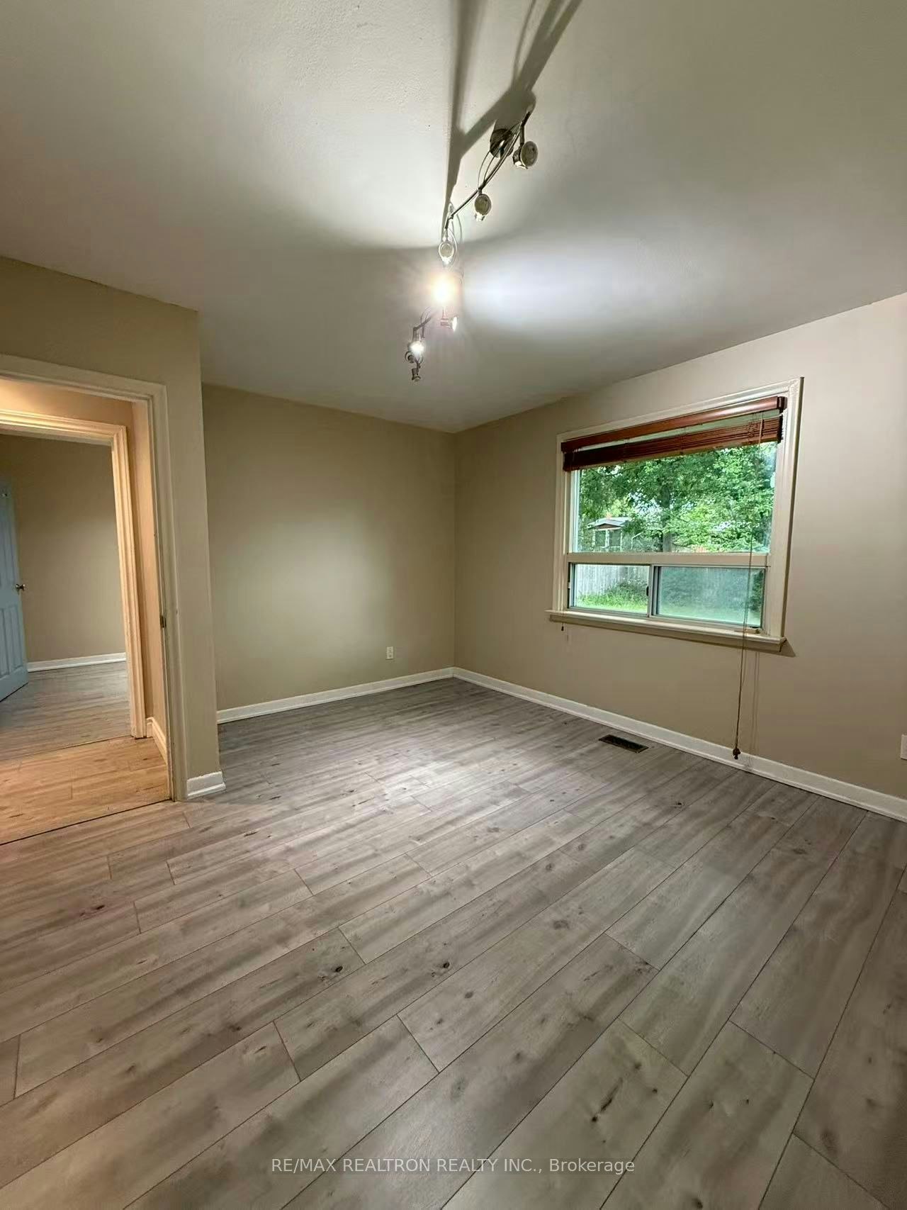 47 Beaverton Road S, Richmond Hill, ON, L4C 2H5 - 6