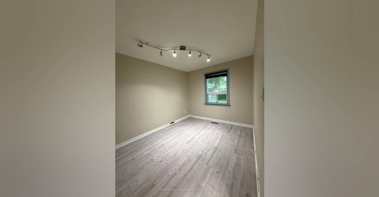 47 Beaverton Road S, Richmond Hill, ON, L4C 2H5 - 7