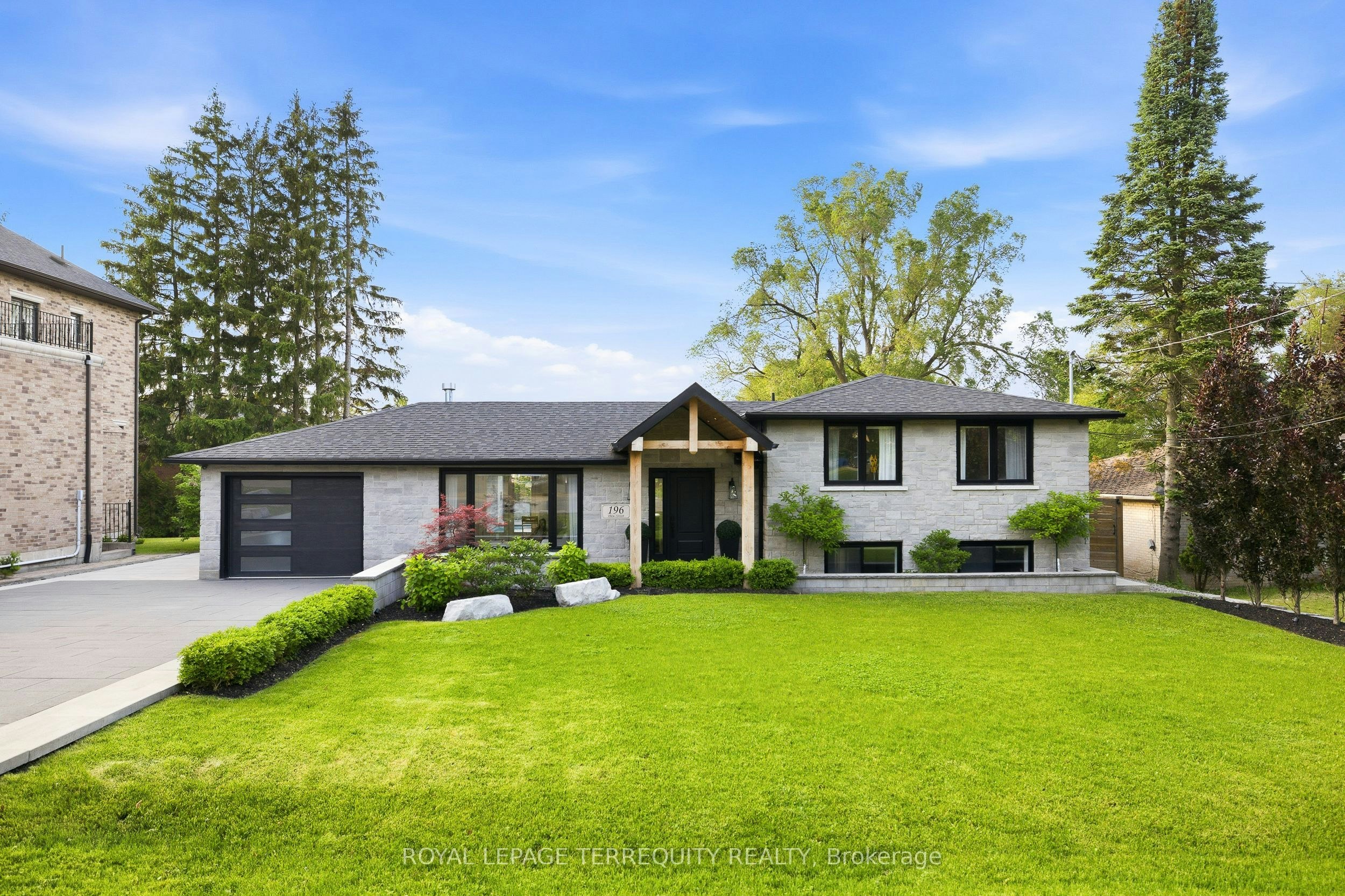 196 Dew Street, King, ON, L7B 1L1