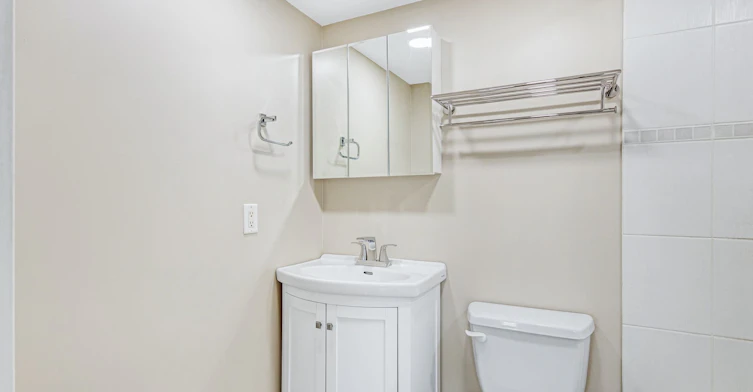 1014-260 Davis Drive, Newmarket, ON, L3Y 7C3 - 17
