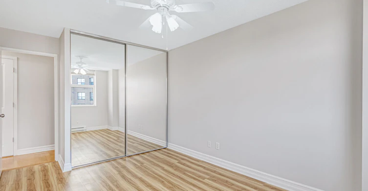 1014-260 Davis Drive, Newmarket, ON, L3Y 7C3 - 13