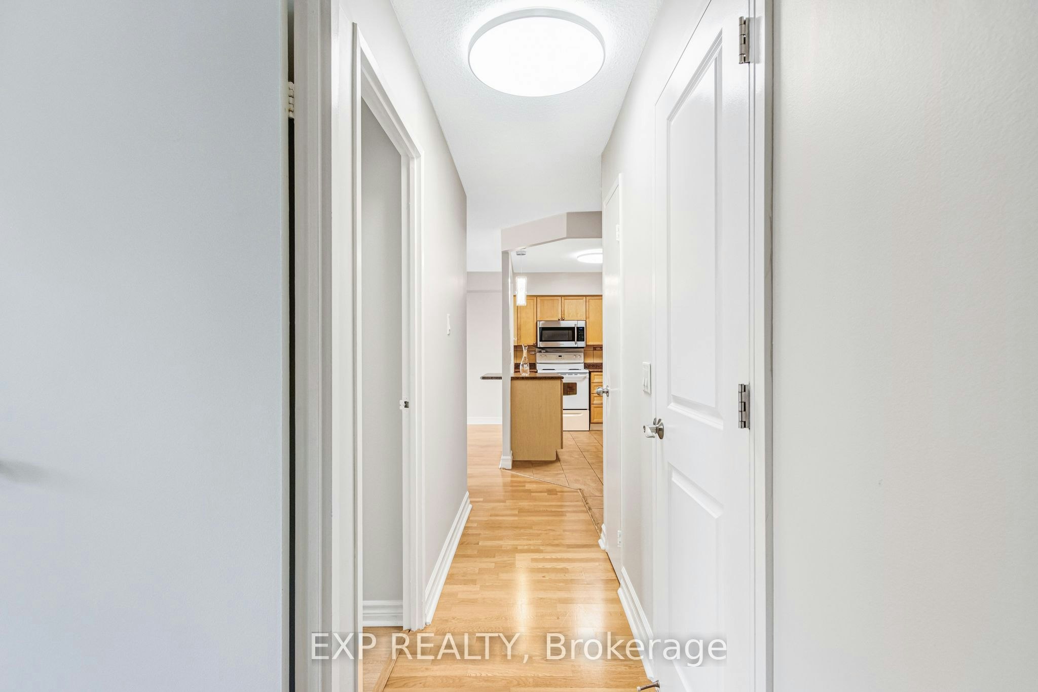 1014-260 Davis Drive, Newmarket, ON, L3Y 7C3 - 14