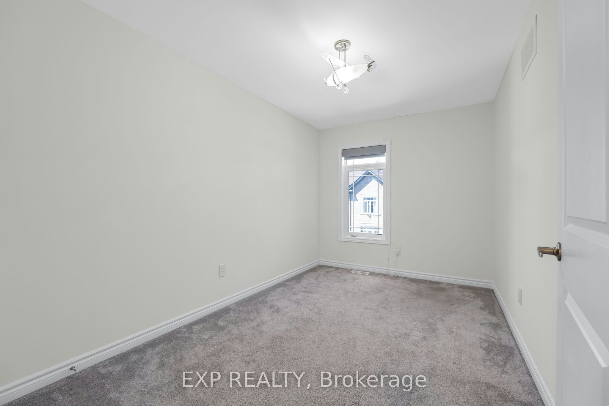 104 Gordon Circle, Newmarket, ON, L3Y 0C9 - 31