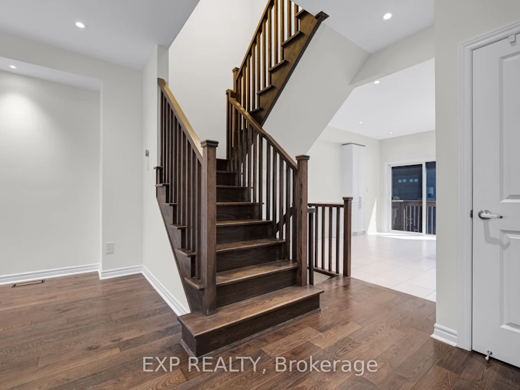 104 Gordon Circle, Newmarket, ON, L3Y 0C9 - 19
