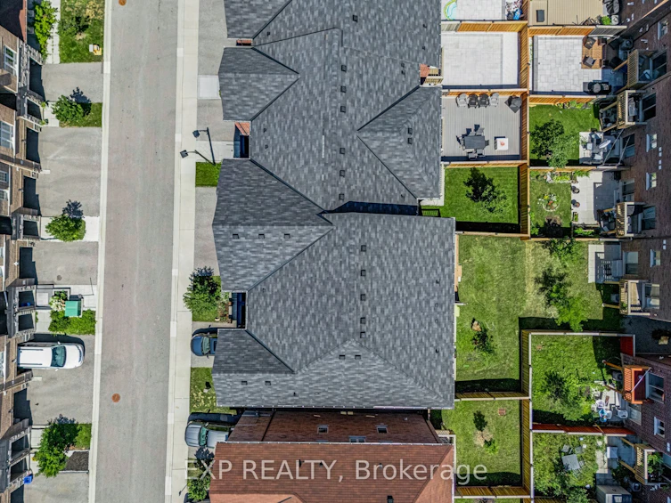 104 Gordon Circle, Newmarket, ON, L3Y 0C9 - 32