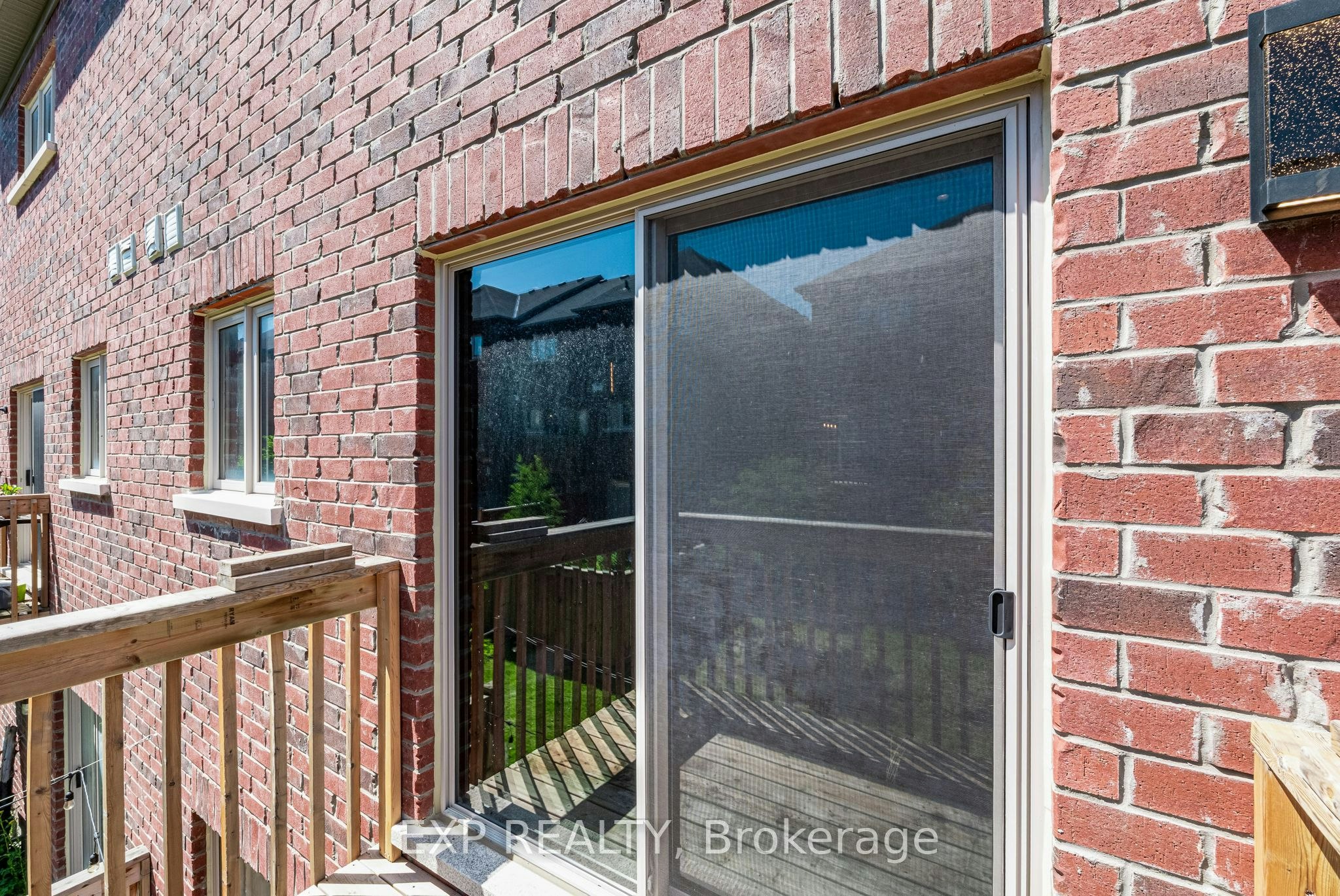 104 Gordon Circle, Newmarket, ON, L3Y 0C9 - 13