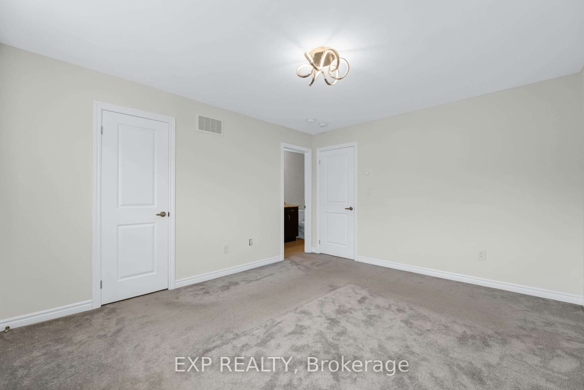 104 Gordon Circle, Newmarket, ON, L3Y 0C9 - 22