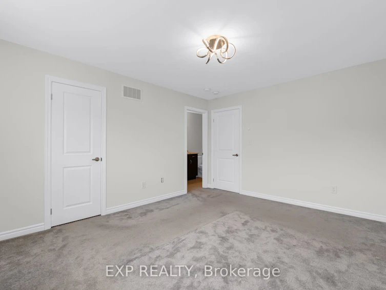 104 Gordon Circle, Newmarket, ON, L3Y 0C9 - 22