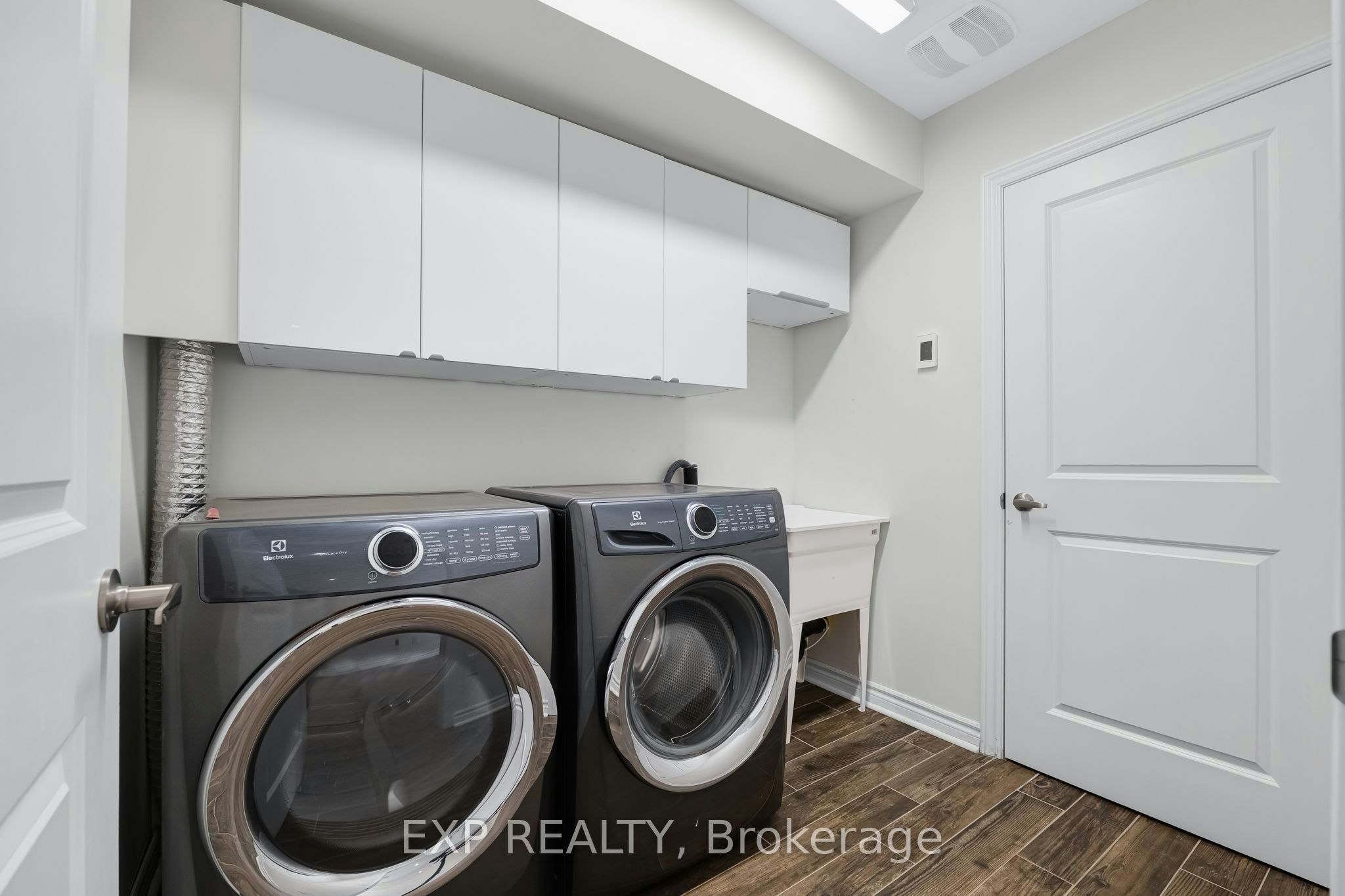 104 Gordon Circle, Newmarket, ON, L3Y 0C9 - 7