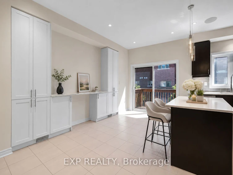 104 Gordon Circle, Newmarket, ON, L3Y 0C9 - 10