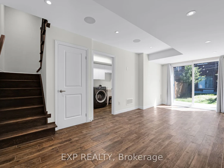104 Gordon Circle, Newmarket, ON, L3Y 0C9 - 6
