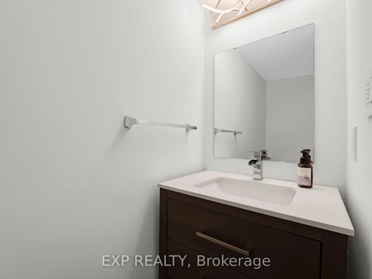 104 Gordon Circle, Newmarket, ON, L3Y 0C9 - 8