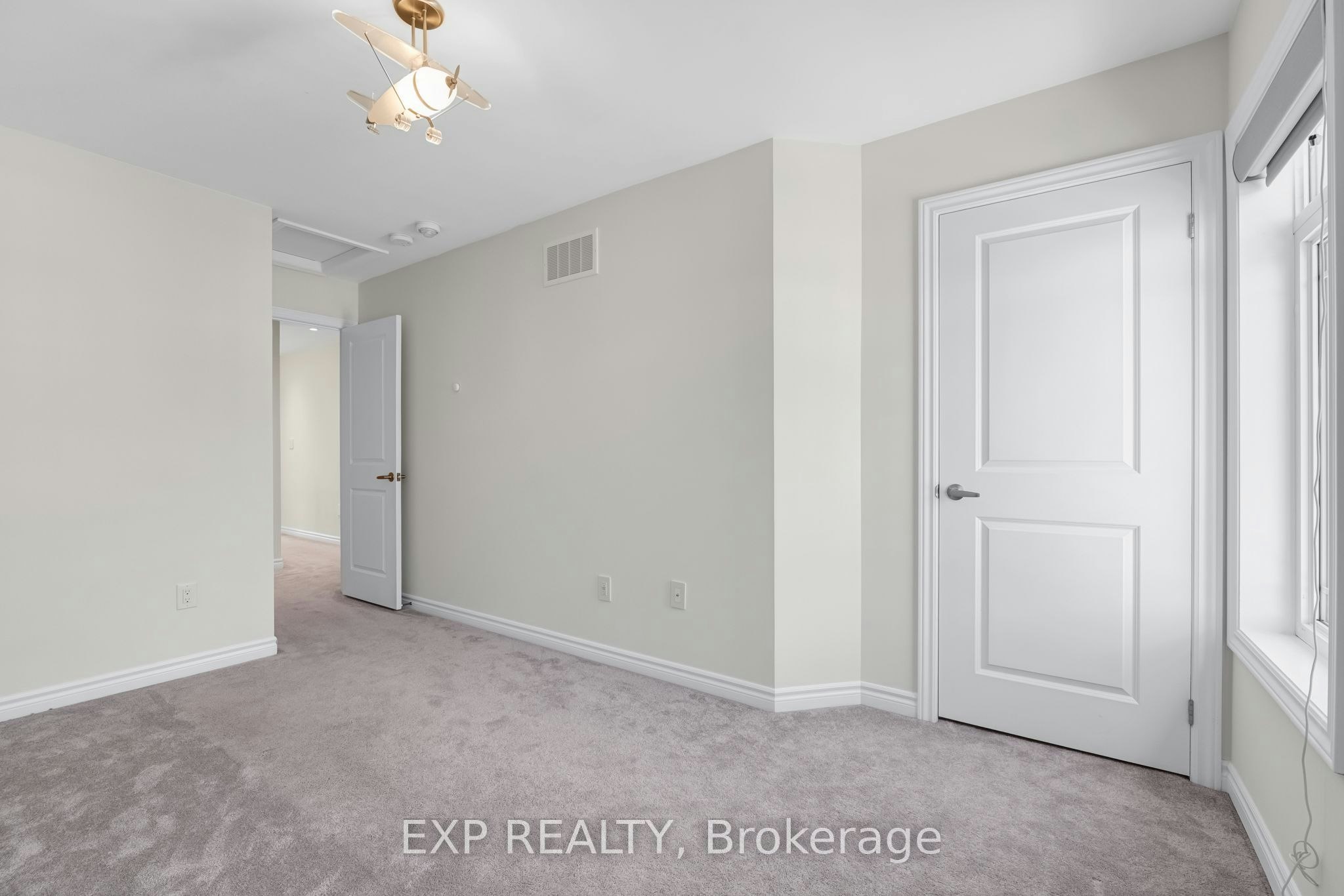 104 Gordon Circle, Newmarket, ON, L3Y 0C9 - 26