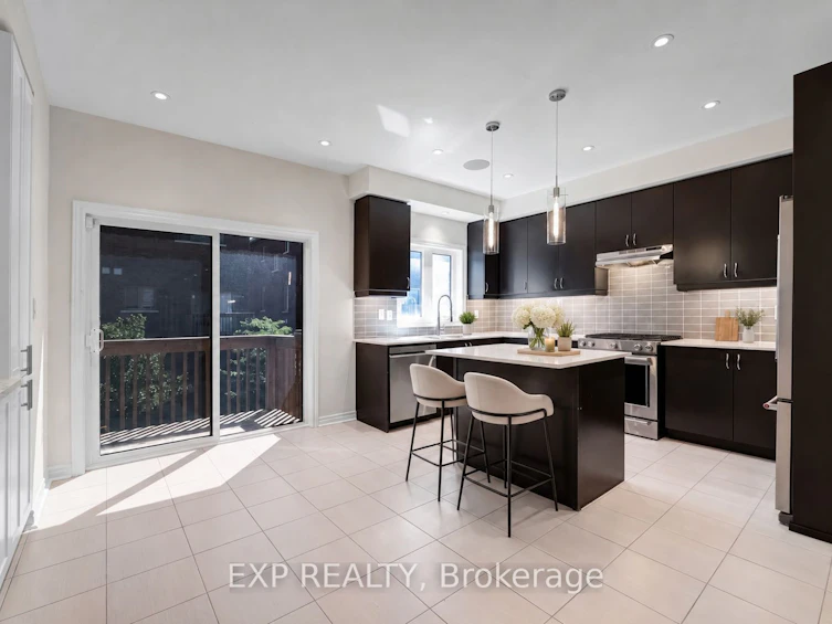 104 Gordon Circle, Newmarket, ON, L3Y 0C9 - 11