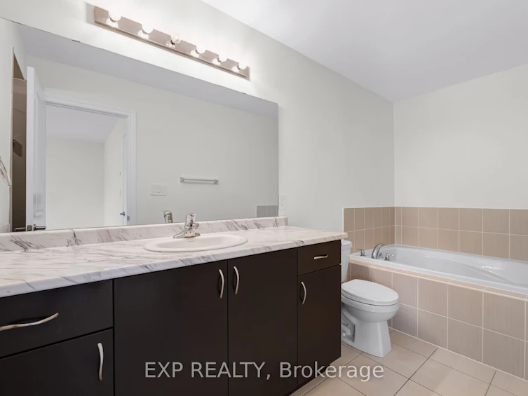 104 Gordon Circle, Newmarket, ON, L3Y 0C9 - 23