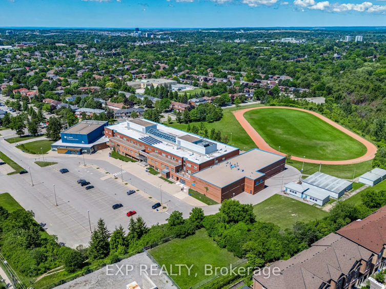 104 Gordon Circle, Newmarket, ON, L3Y 0C9 - 39