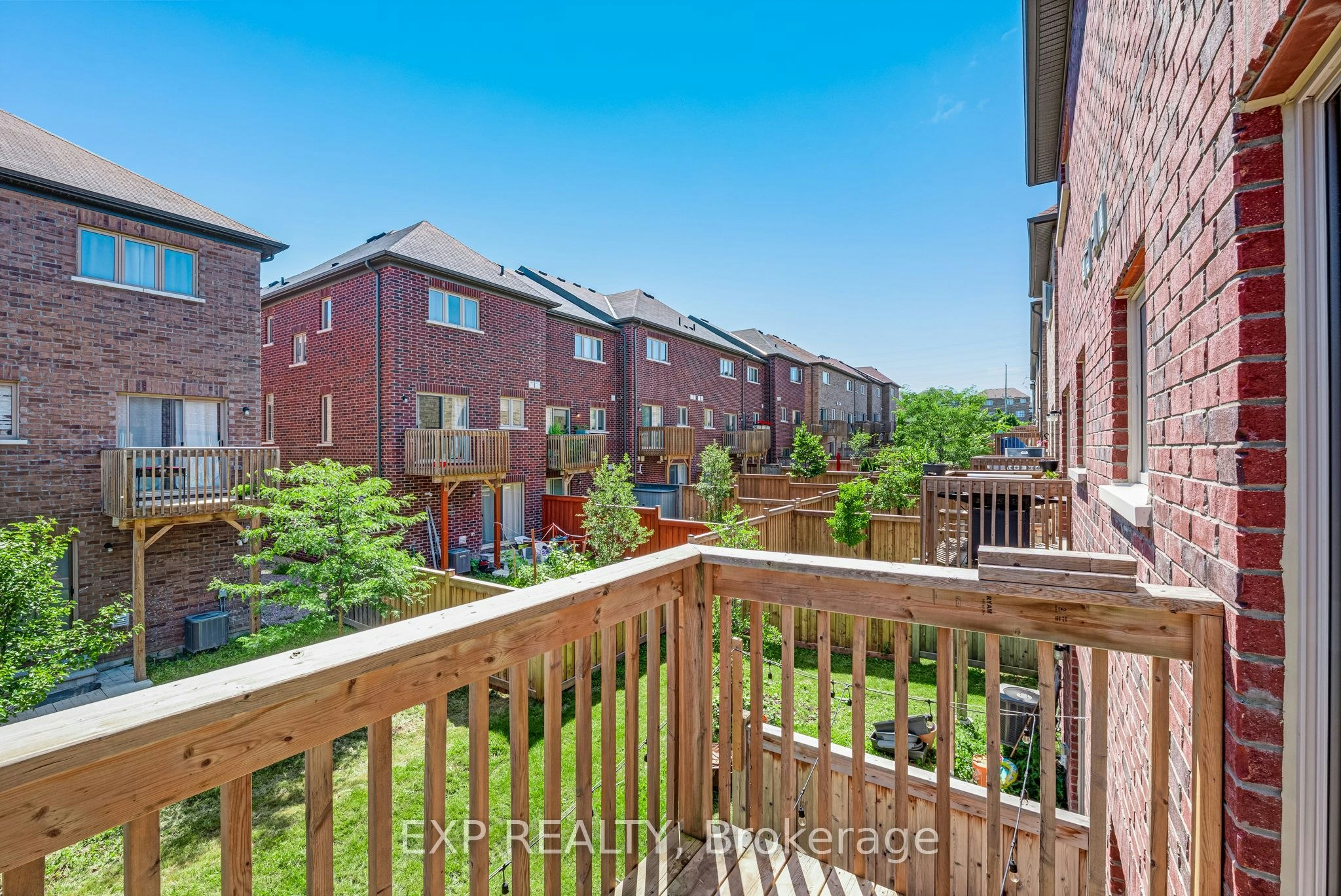 104 Gordon Circle, Newmarket, ON, L3Y 0C9 - 14