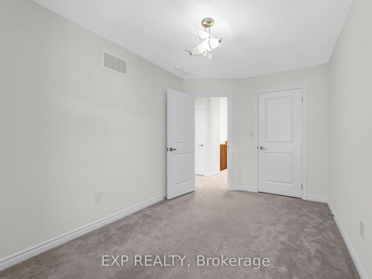 104 Gordon Circle, Newmarket, ON, L3Y 0C9 - 28