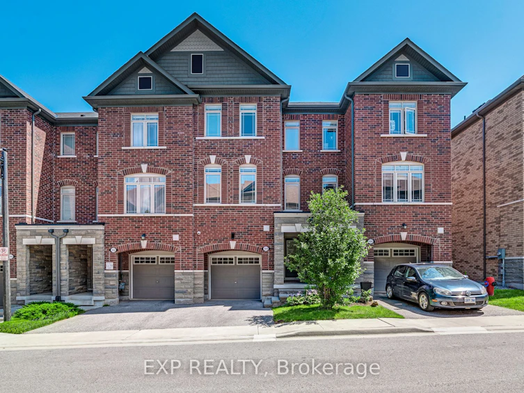 104 Gordon Circle, Newmarket, ON, L3Y 0C9