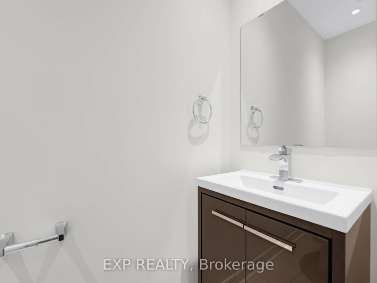 104 Gordon Circle, Newmarket, ON, L3Y 0C9 - 18