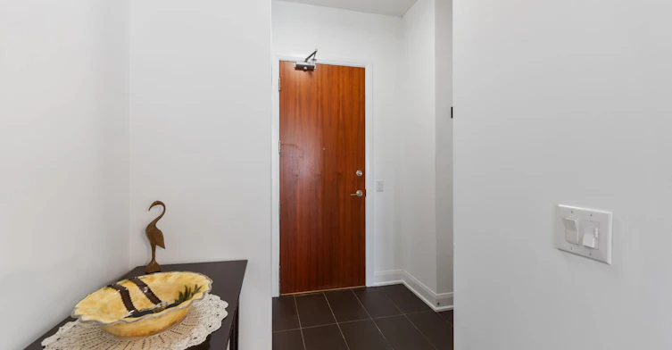 205-4700 Highway 7 N/A, Vaughan, ON, L4L 0B4 - 9