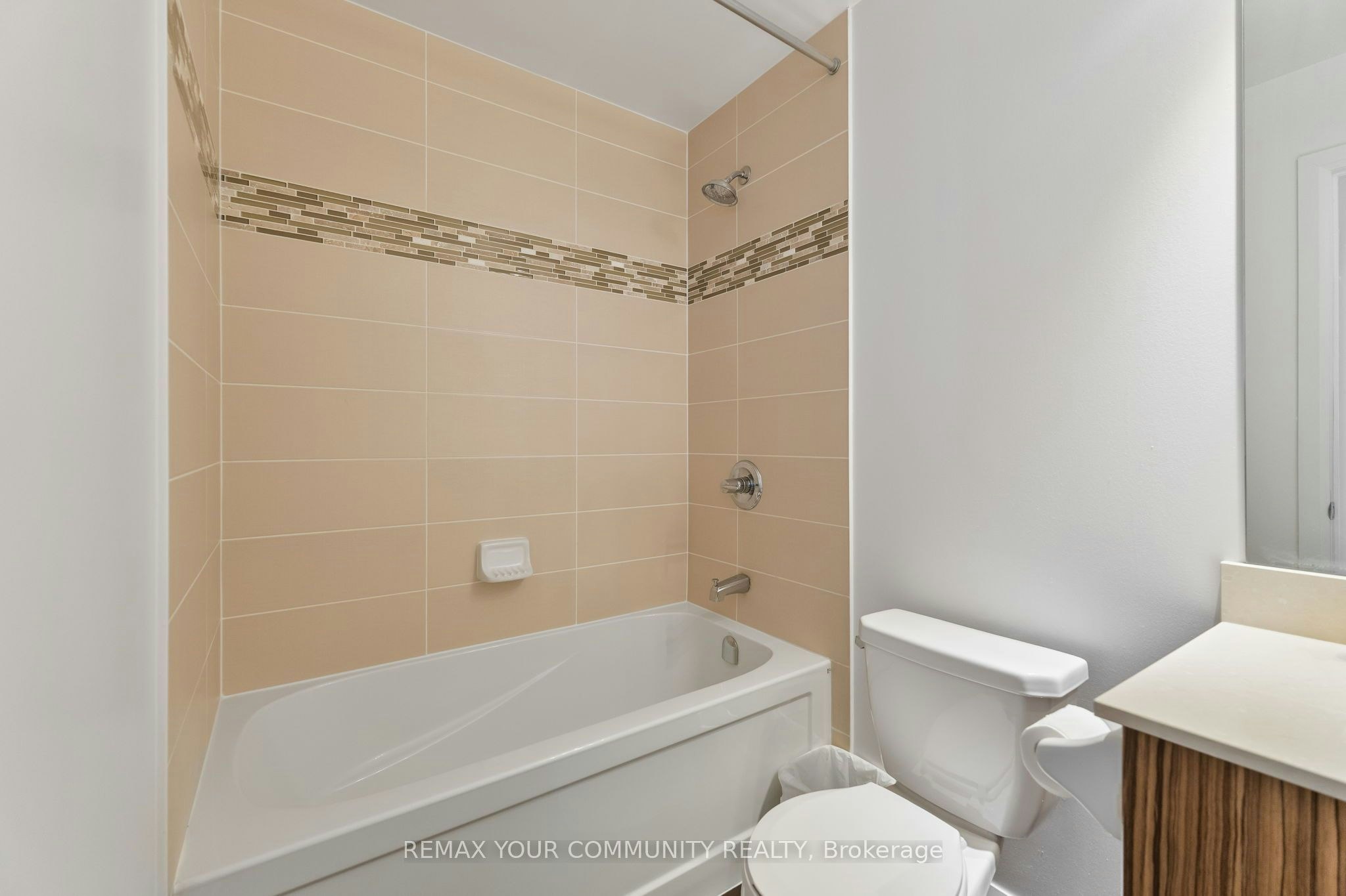 205-4700 Highway 7 N/A, Vaughan, ON, L4L 0B4 - 22