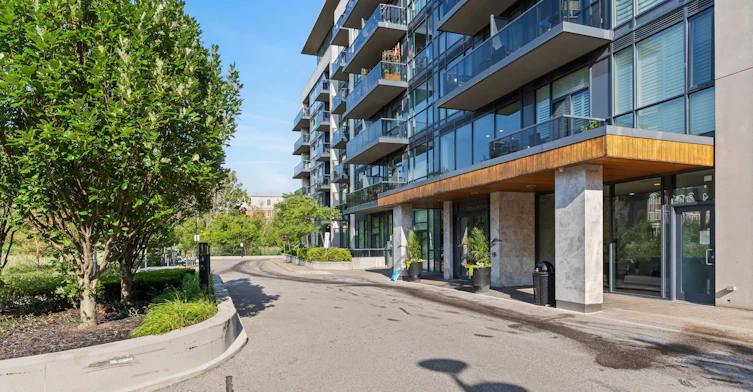 205-4700 Highway 7 N/A, Vaughan, ON, L4L 0B4 - 5