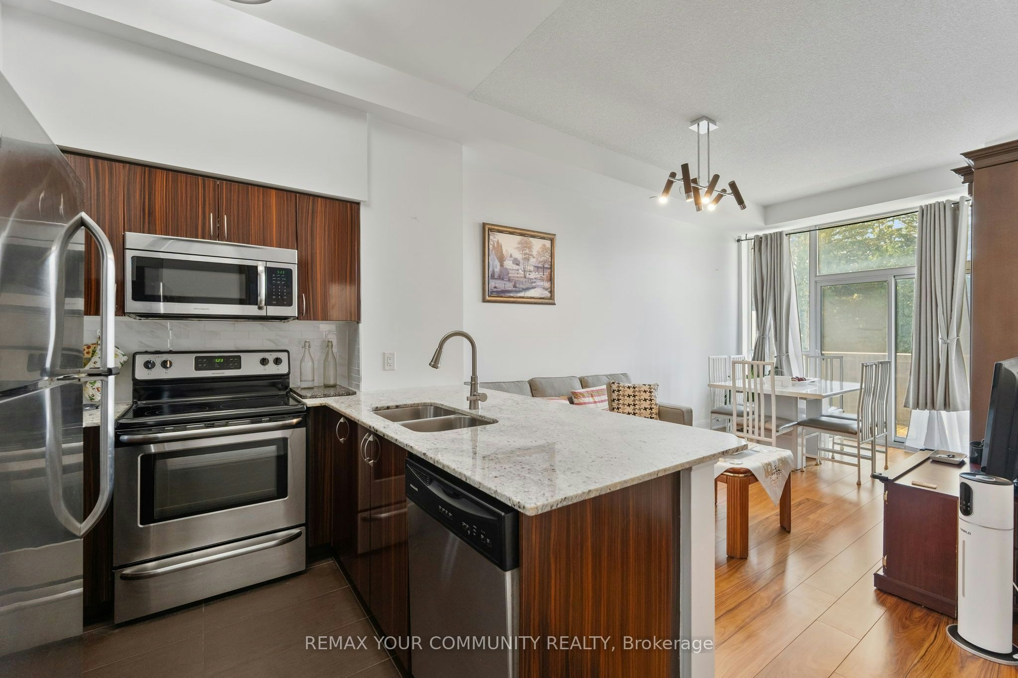 205-4700 Highway 7 N/A, Vaughan, ON, L4L 0B4 - 11